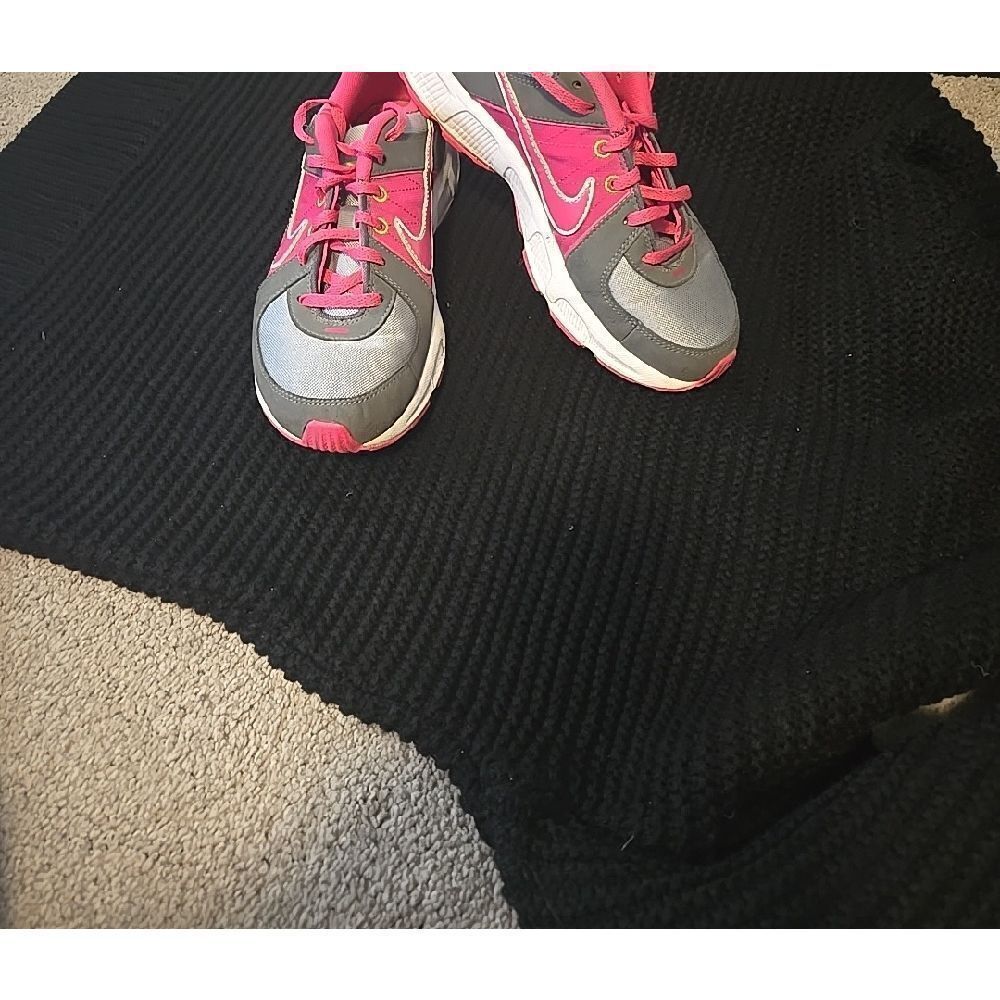 Nike Women's Pink and Gray Athletic Shoes - Picture 3 of 6